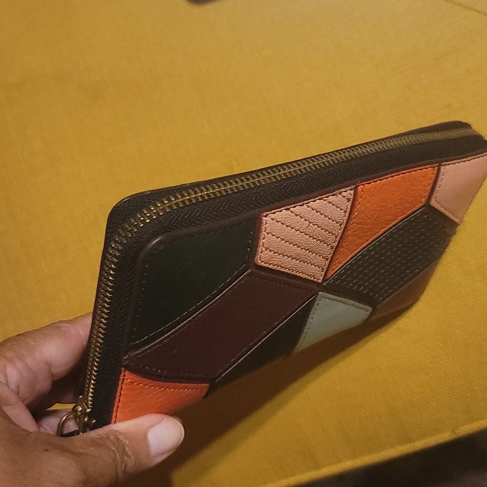 Fossil Wallet - Picture 2 of 4